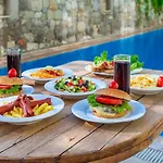 Ξενοδοχείο Kabasakal 2*