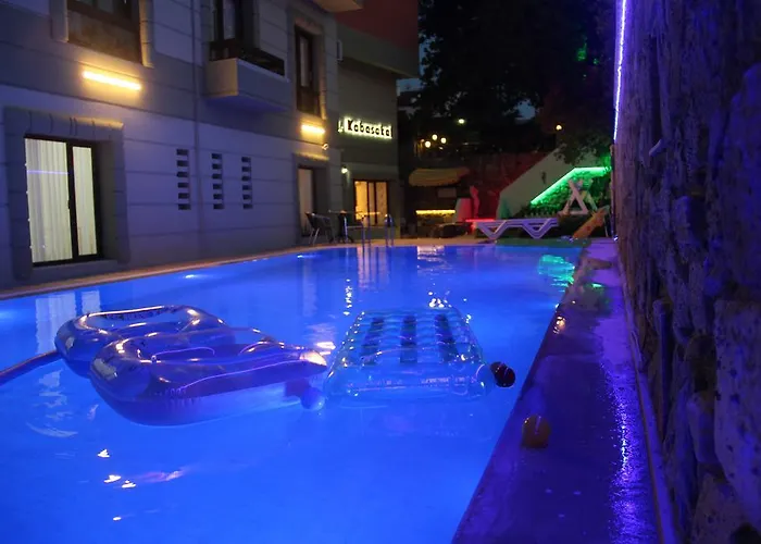Hotel Kabasakal 2*